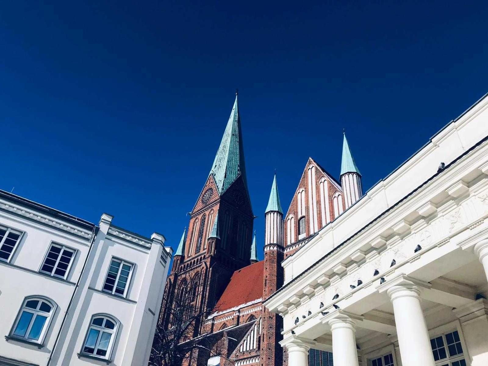 Stilvolle Ferienwohnung Am Stadthafen Schwerin Шверин Экстерьер фото